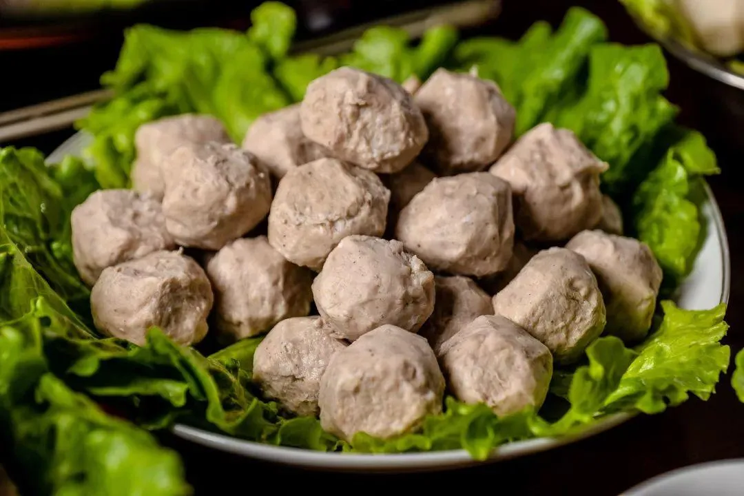 The Allure of Beef Tendon Balls – The Science and Craft Behind the Springy Texture
